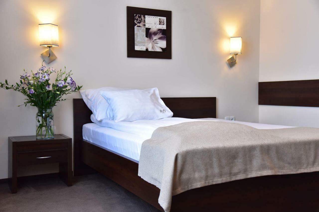 Hotel Hi-Fi Spa Nowy Tomysl Luaran gambar