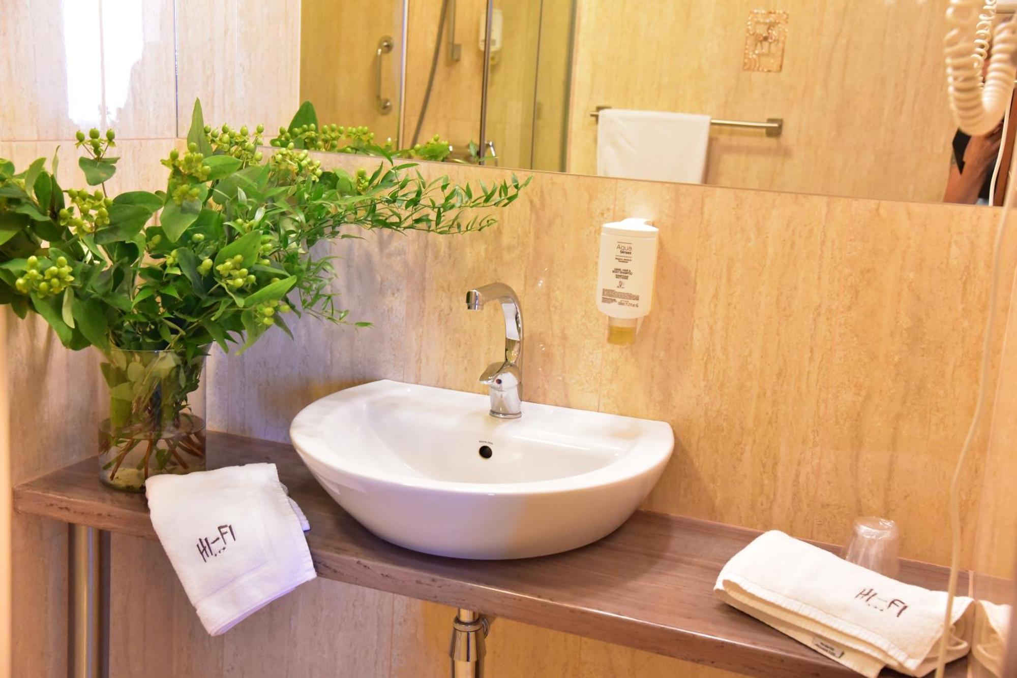 Hotel Hi-Fi Spa Nowy Tomysl Luaran gambar